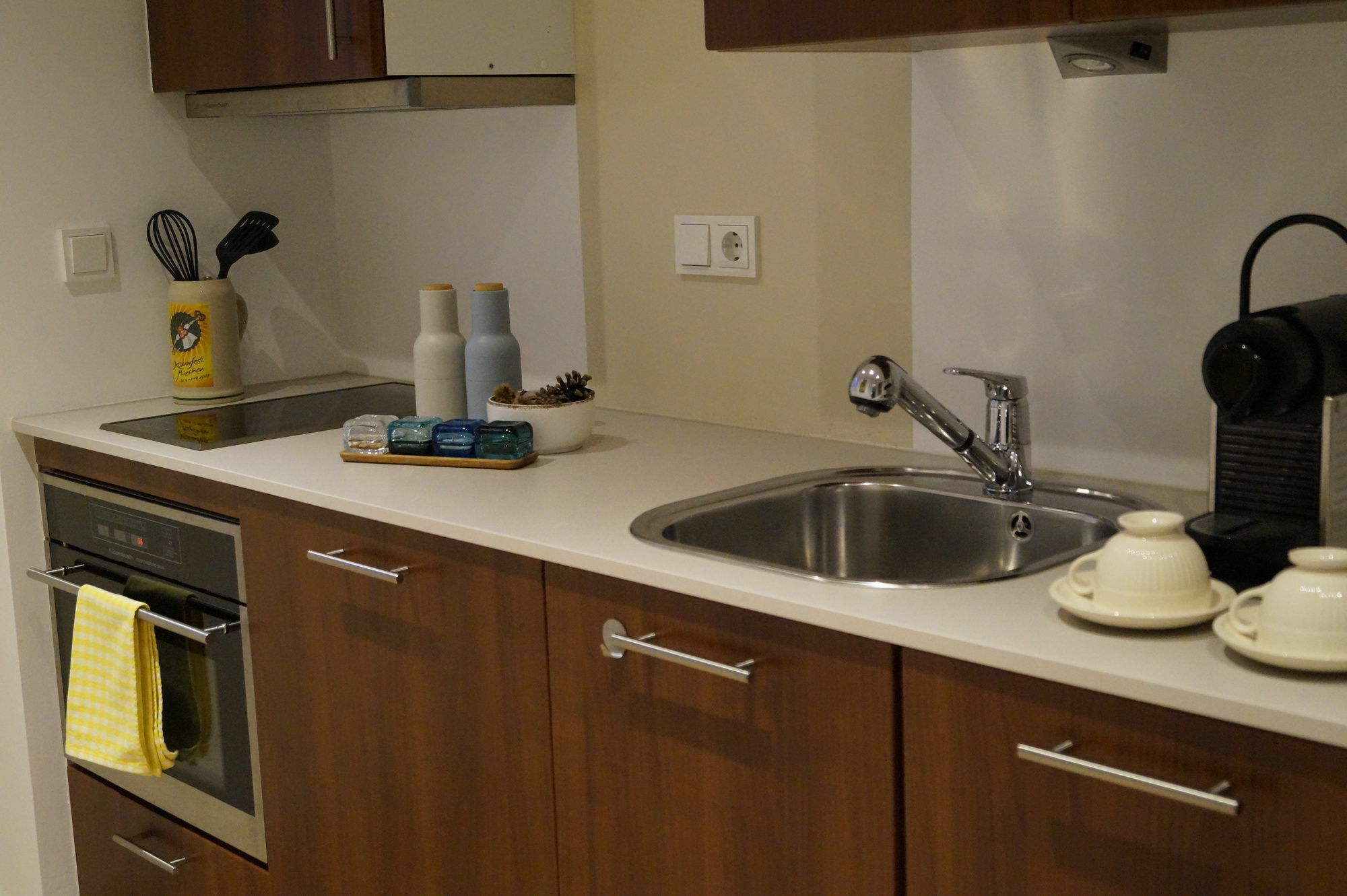 Apartment Home Suite Home Apartment